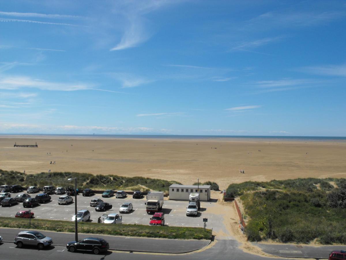 Monterey Beach Hotel Lytham St Annes Extérieur photo