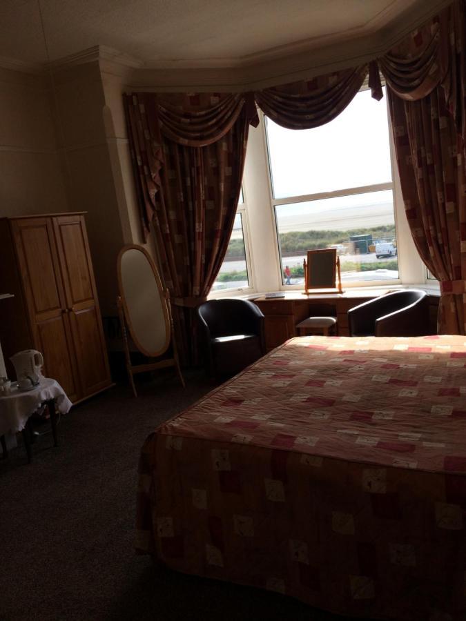 Monterey Beach Hotel Lytham St Annes Extérieur photo